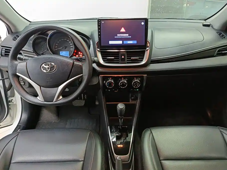 Toyota Yaris L — миниатюра 12