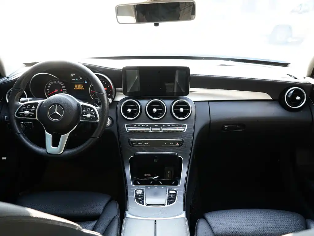 Mercedes-Benz C-Class — миниатюра 19