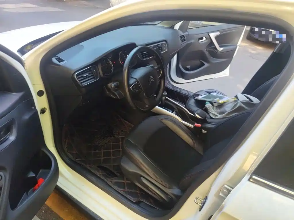 Citroen C3-XR — миниатюра 17