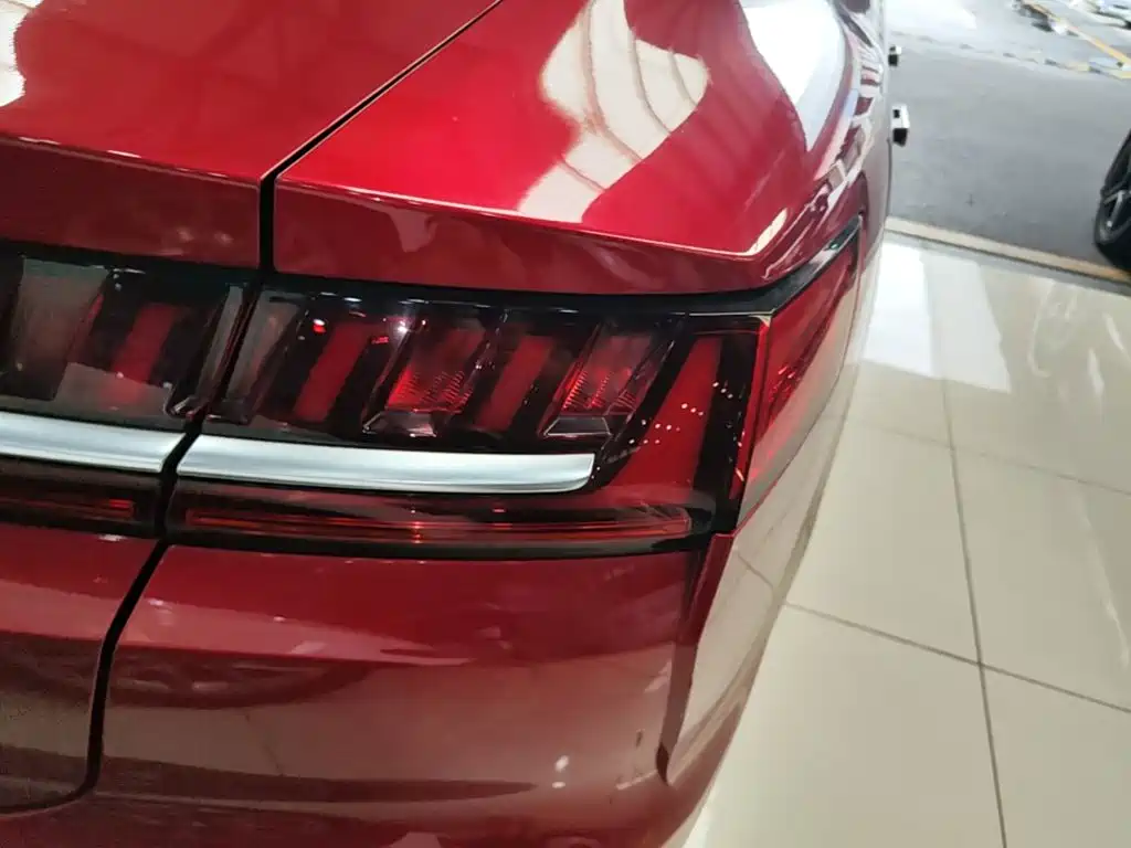 BYD Han — миниатюра 8