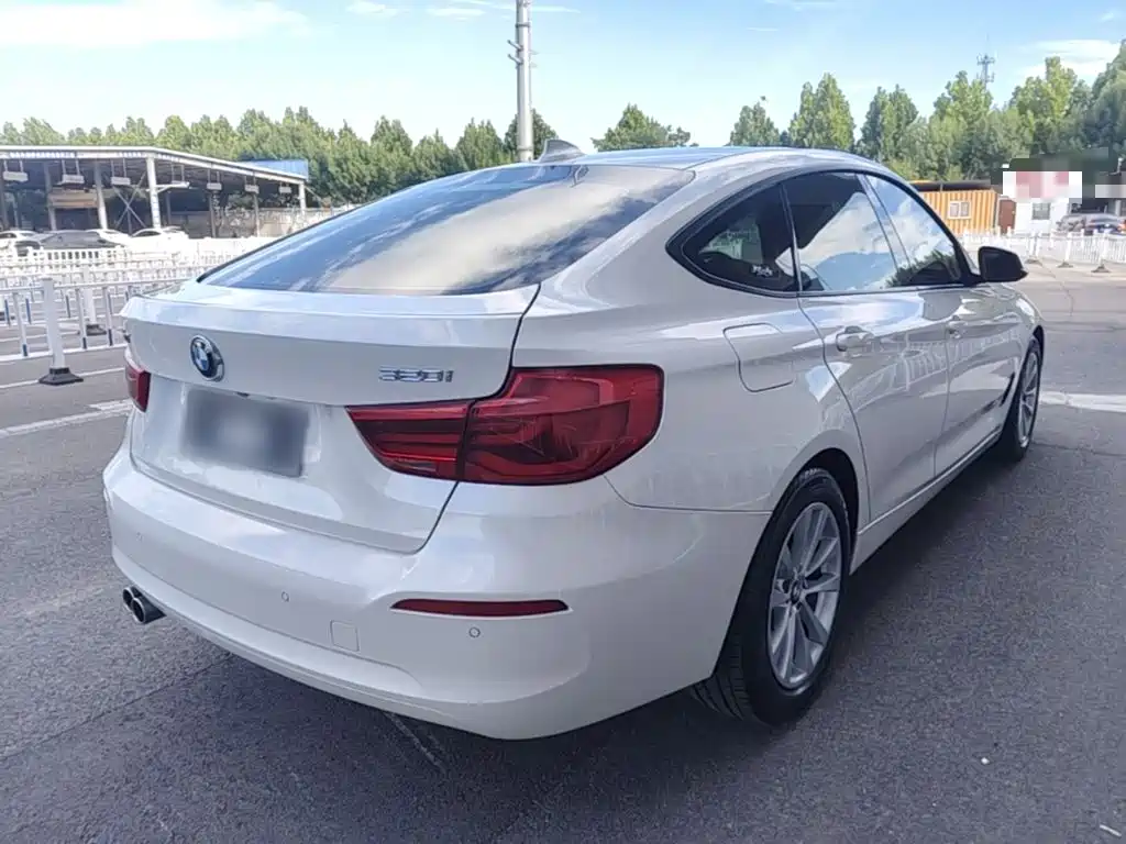 BMW 3 Series GT — миниатюра 7