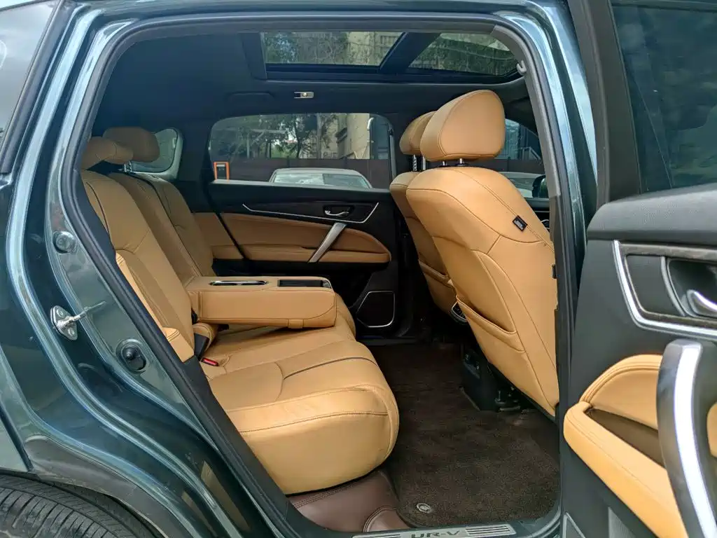 Honda UR-V 370TURBO 4WD Premium Edition, фото 11