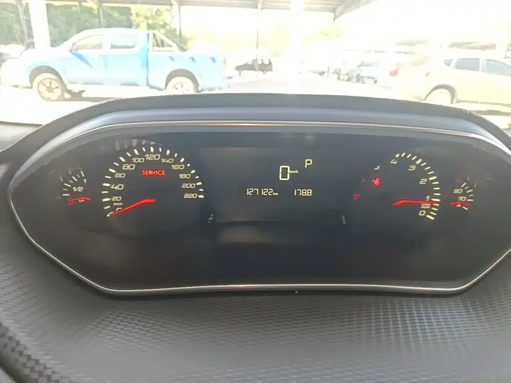 Peugeot 308 — миниатюра 12