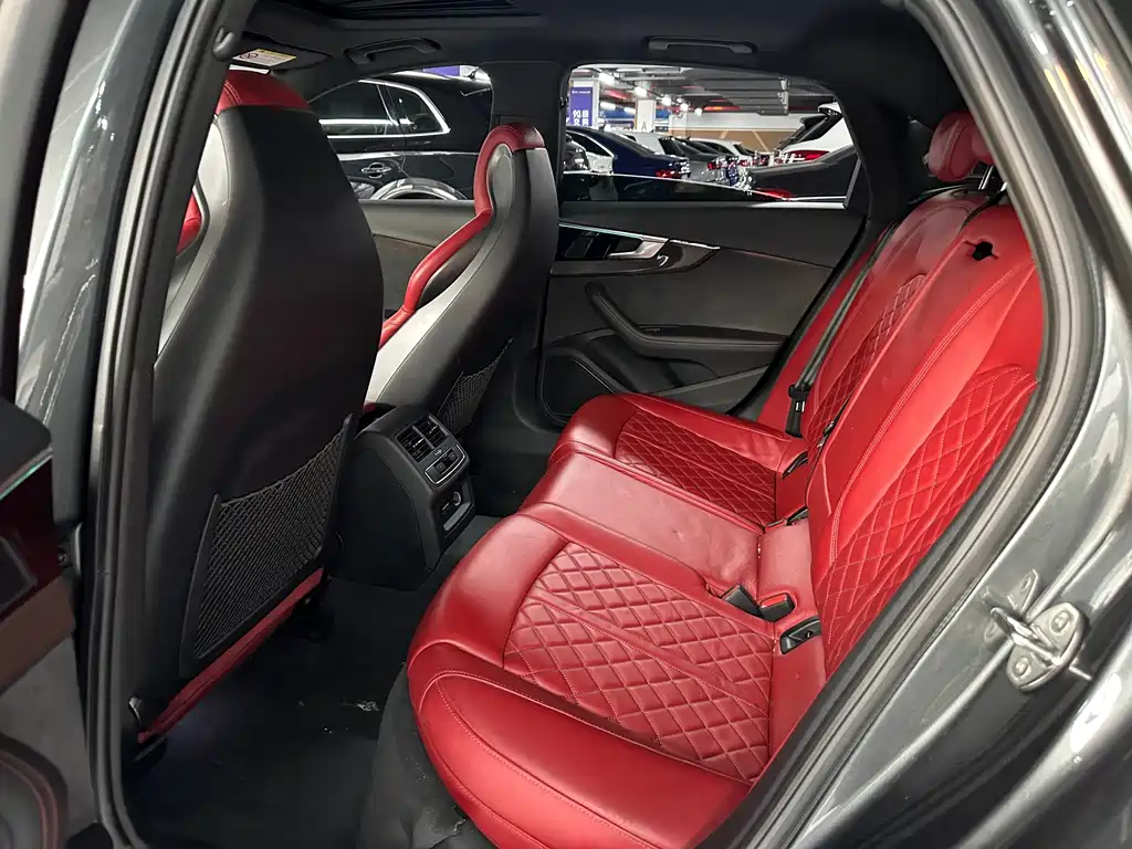 Audi S4 — миниатюра 10
