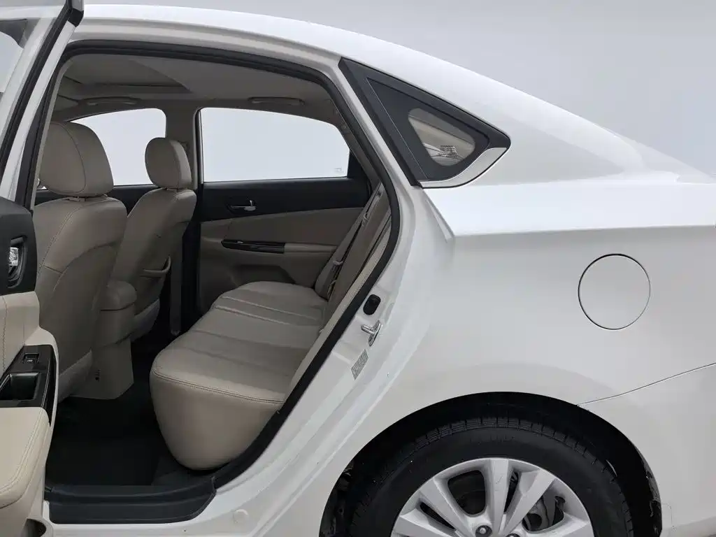 Changan Eado — миниатюра 15