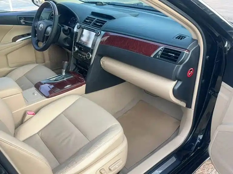 Toyota Camry — миниатюра 8