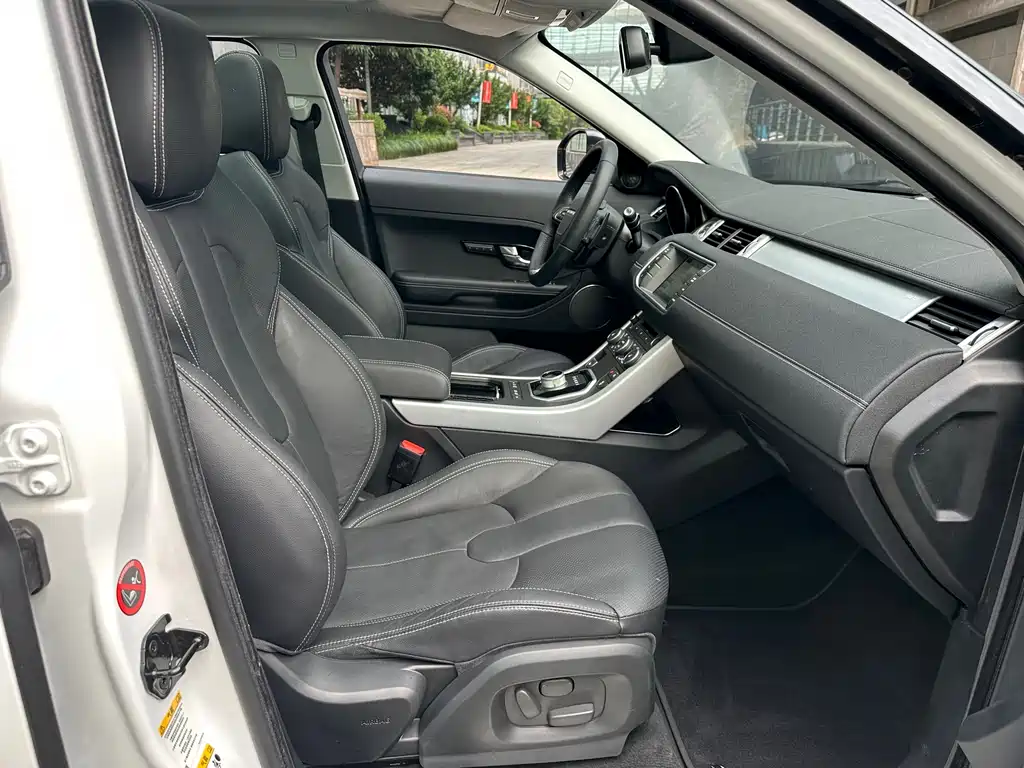 Land Rover Evoque (Import) — миниатюра 41