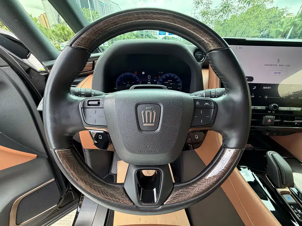 Toyota Vellfire — миниатюра 17