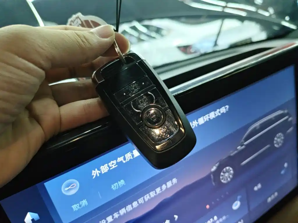 Lincoln Aviator — миниатюра 9
