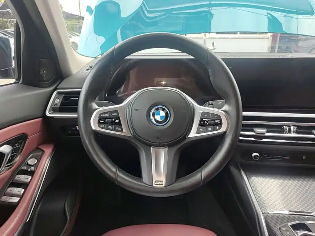BMW i3 — миниатюра 11