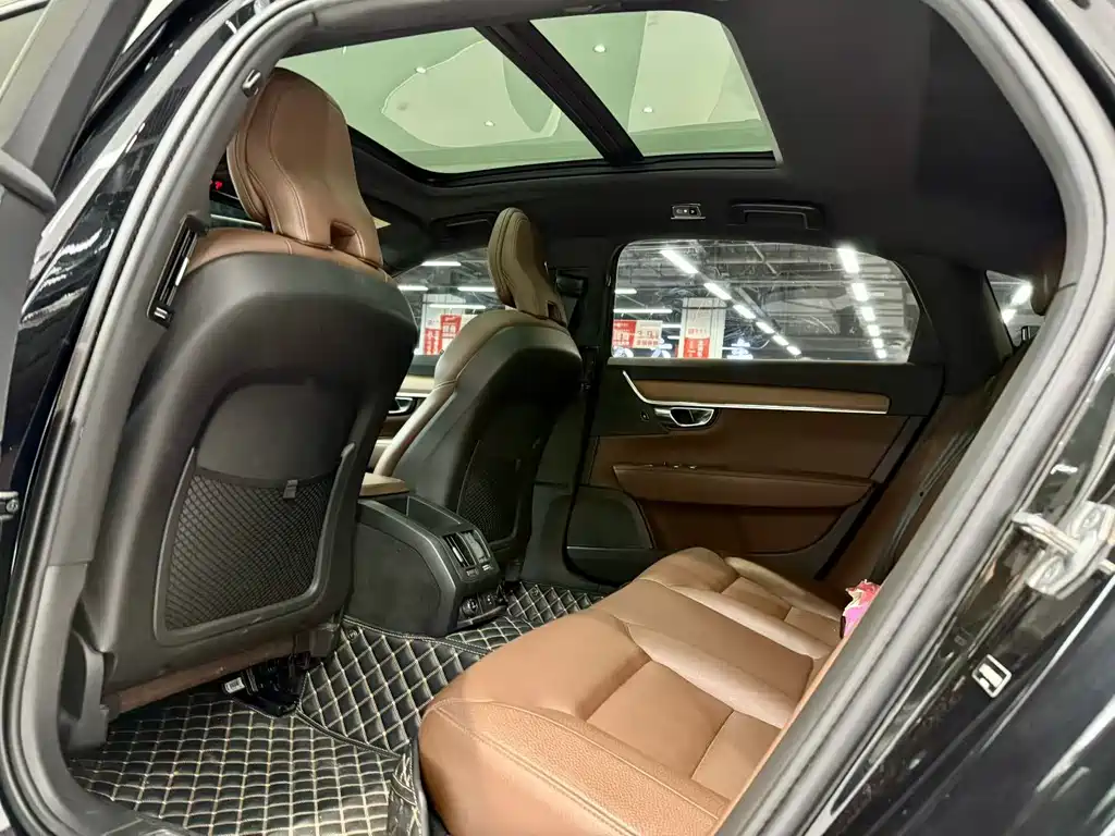 Volvo S90 2021 B5 Luxury