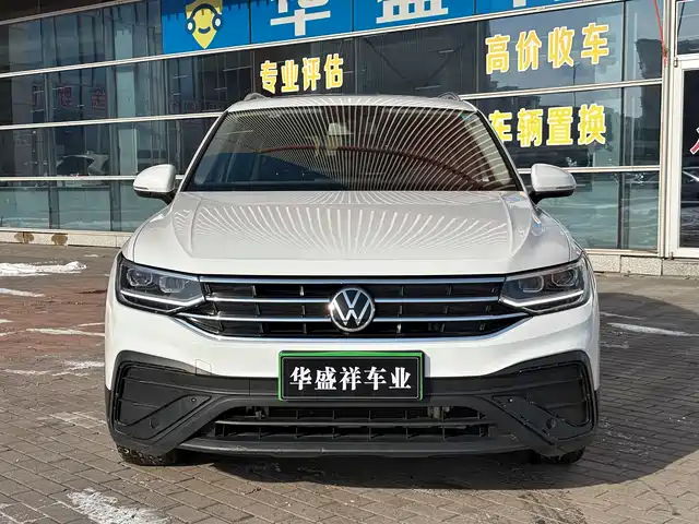VOLKSWAGEN TIGUAN L
