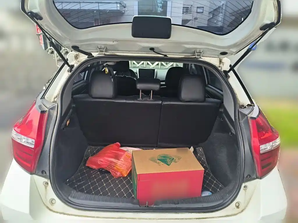 Toyota Yaris L — миниатюра 20