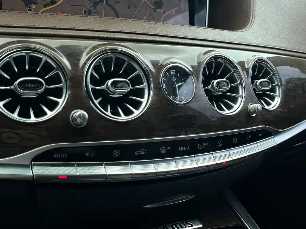 Mercedes-Benz S-Class — миниатюра 18