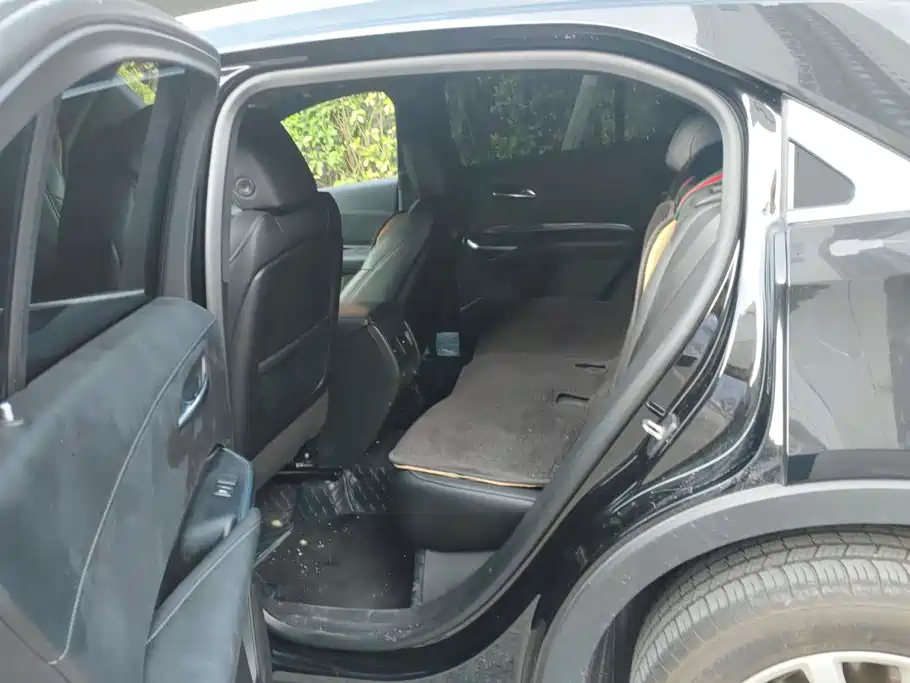 Cadillac XT4 — миниатюра 11