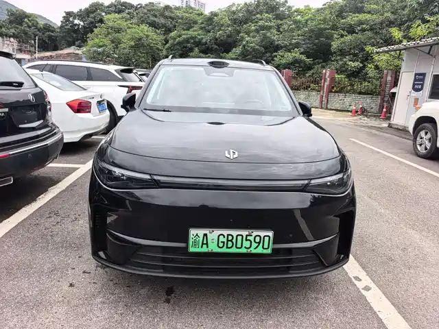 2025 Leapmotor C16