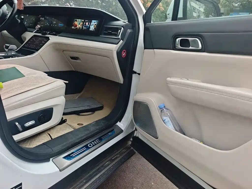 Li Auto Li ONE — миниатюра 19