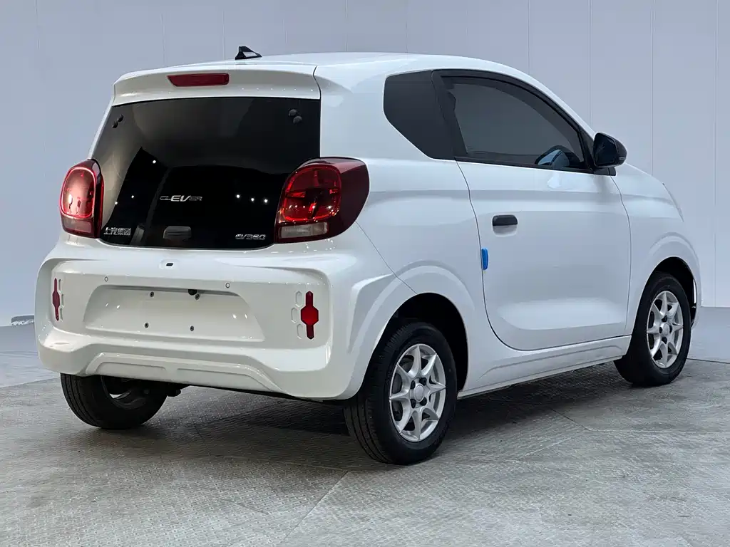 Roewe Clever — миниатюра 17