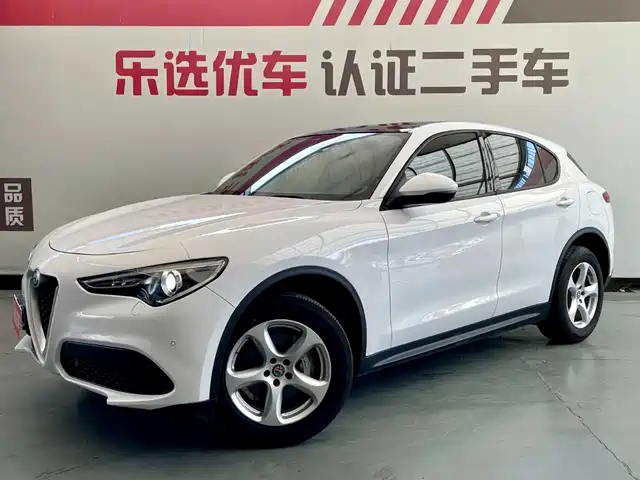 2019 Alfa Romeo Stelvio