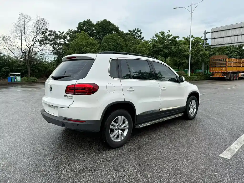 Volkswagen Tiguan — миниатюра 4