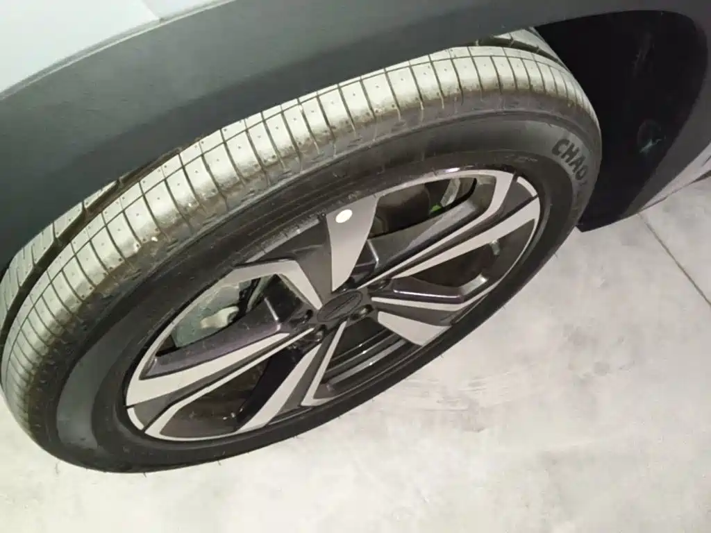 Geely Boyue L — миниатюра 23