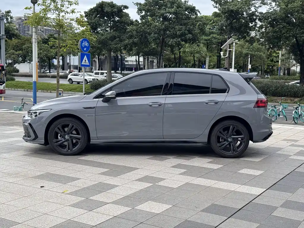Volkswagen Golf — миниатюра 9