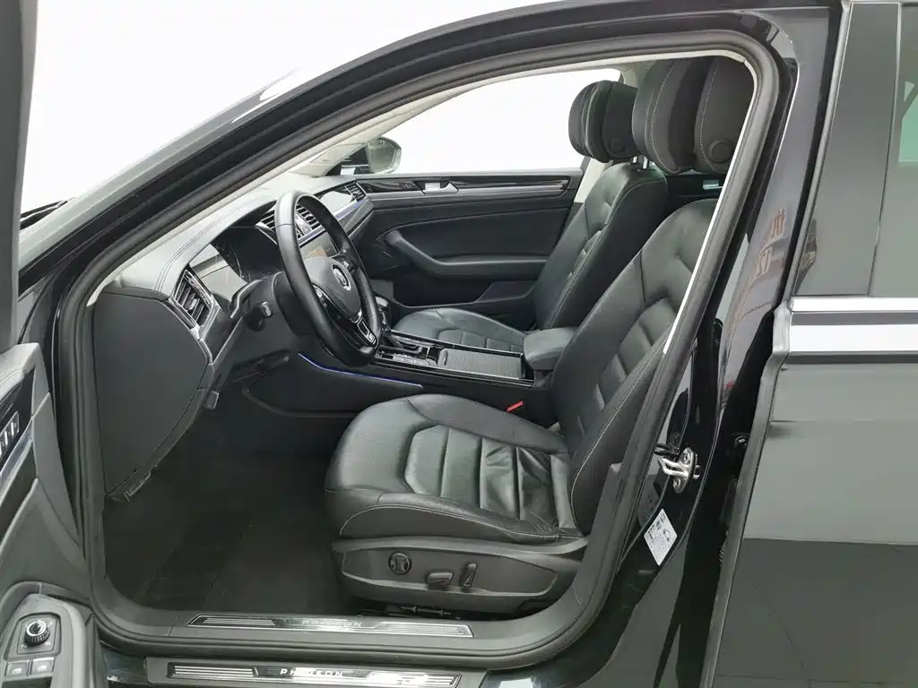 Volkswagen Phideon 2019 380TSI VI