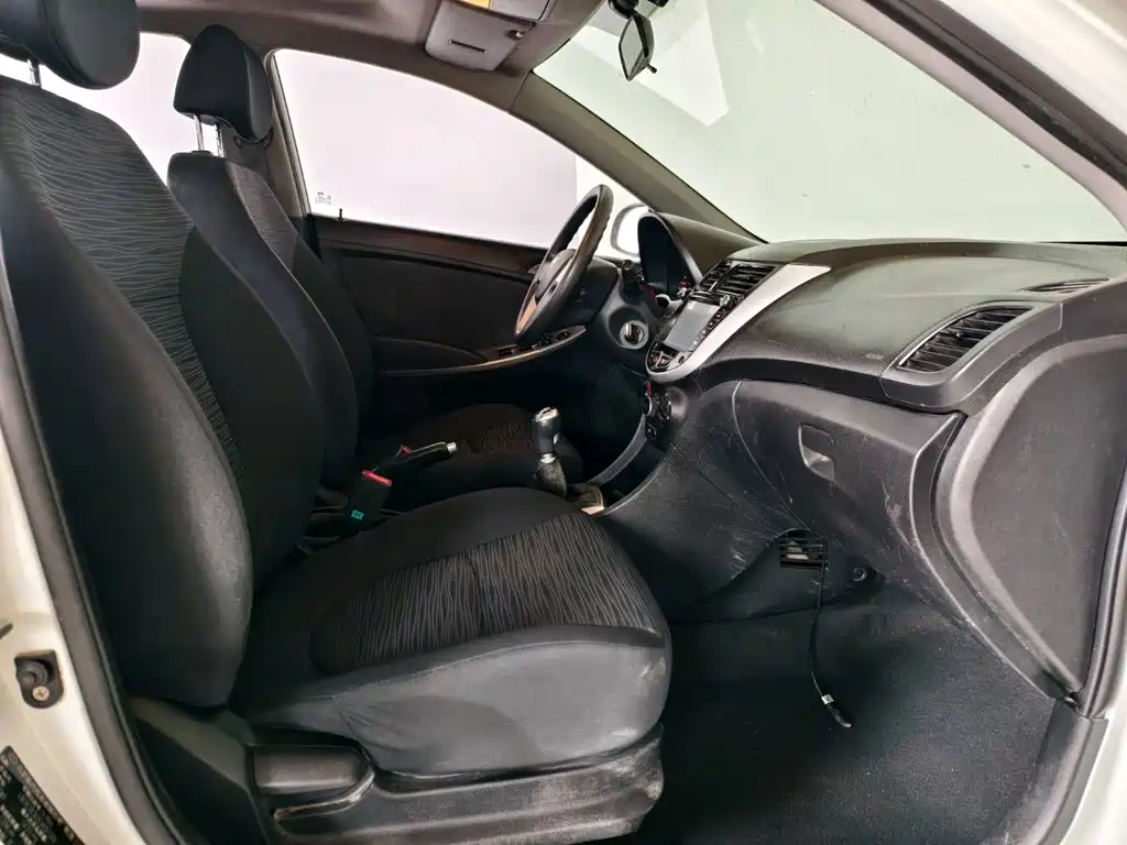 Hyundai Ruiyi — миниатюра 9