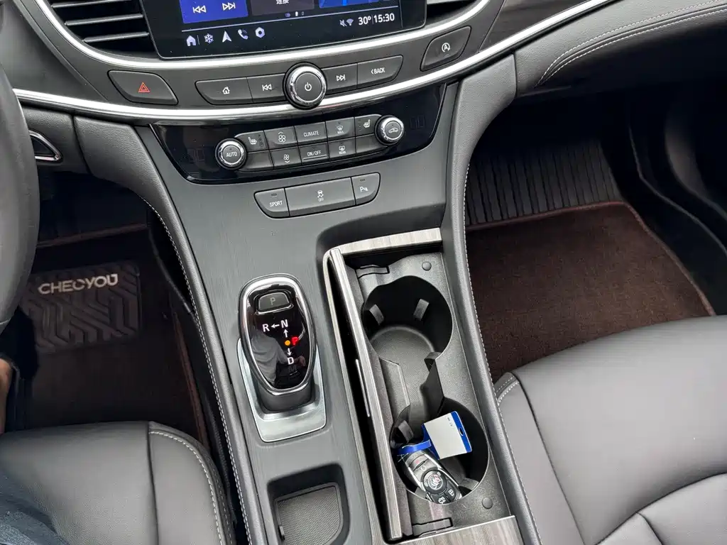 Buick LaCrosse — миниатюра 14