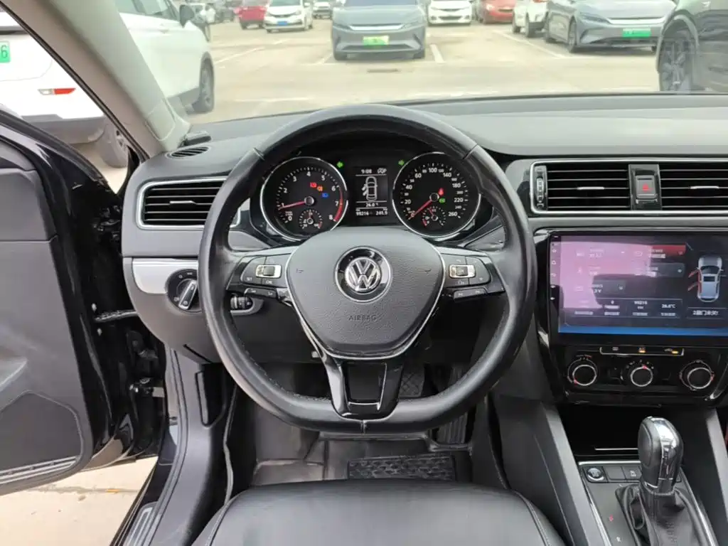 Volkswagen Sagitar — миниатюра 11