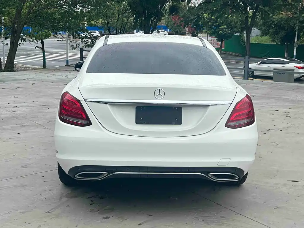 Mercedes-Benz C-Class — миниатюра 5