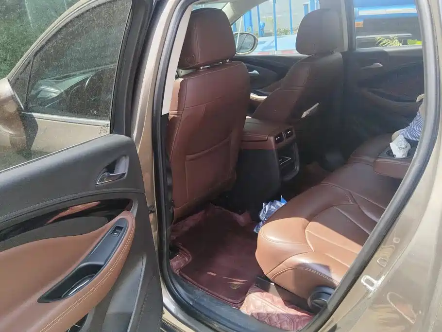 Buick Envision Plus — миниатюра 11