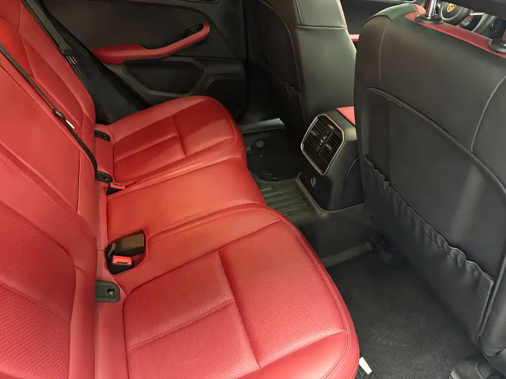 Porsche Macan — миниатюра 18