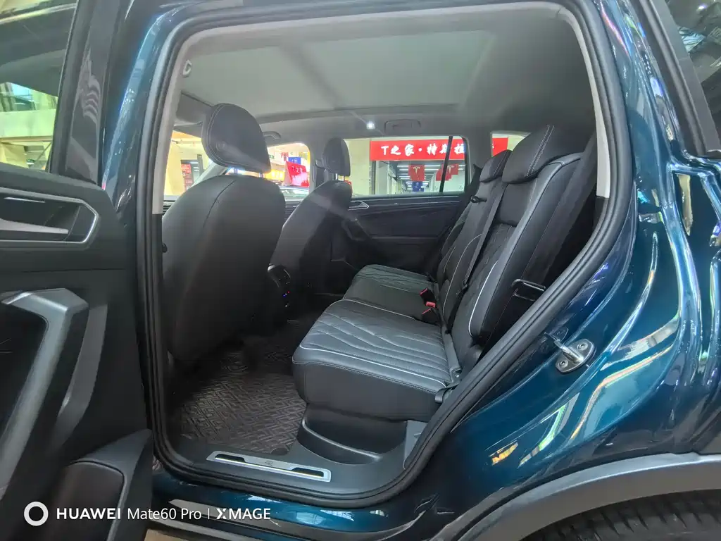 Volkswagen Tiguan L — миниатюра 12