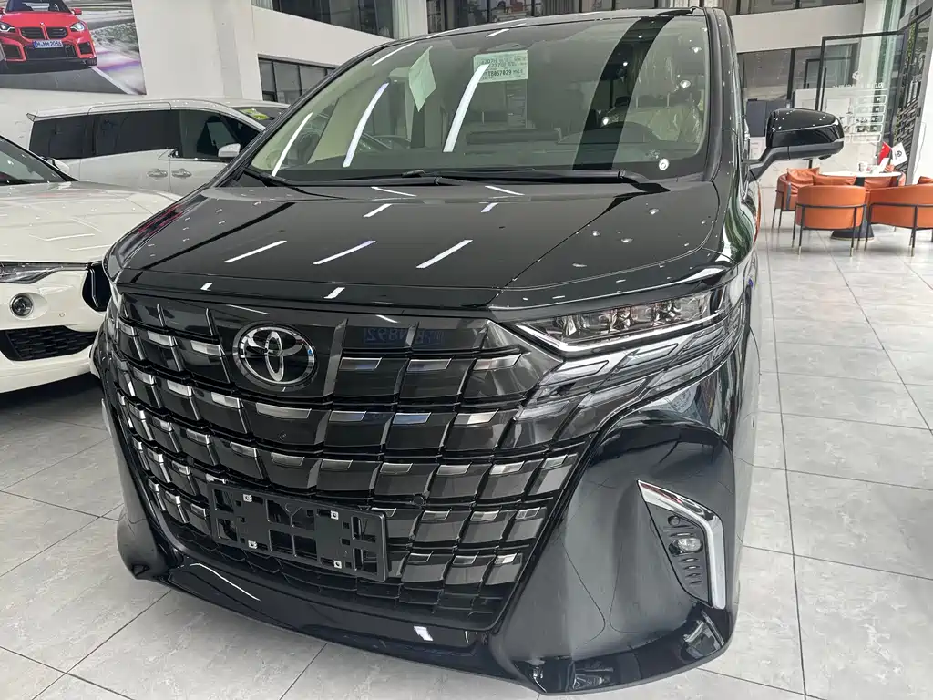 Toyota Alphard 2024 2.5L Luxury