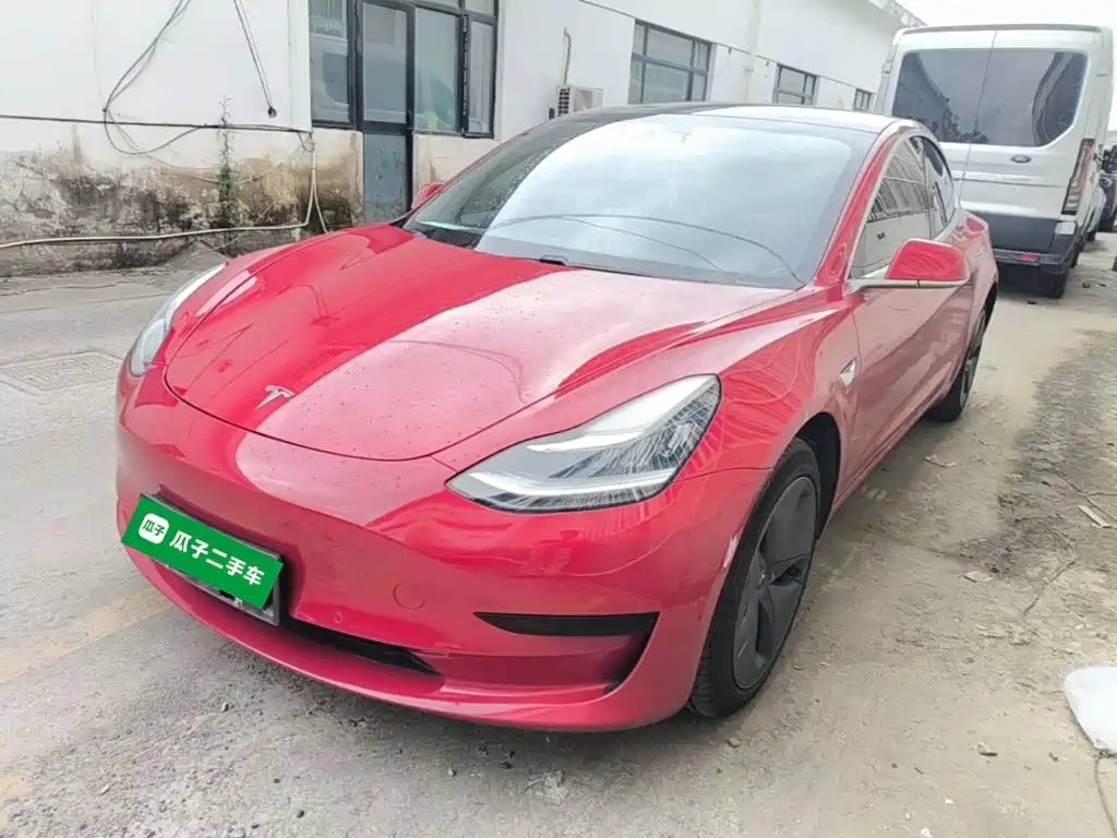 Tesla Model 3 — миниатюра 2