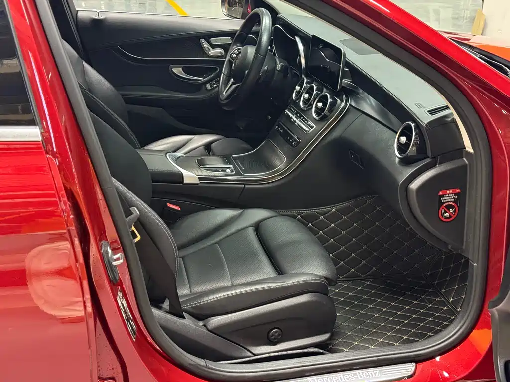 Mercedes-Benz C-Class — миниатюра 9