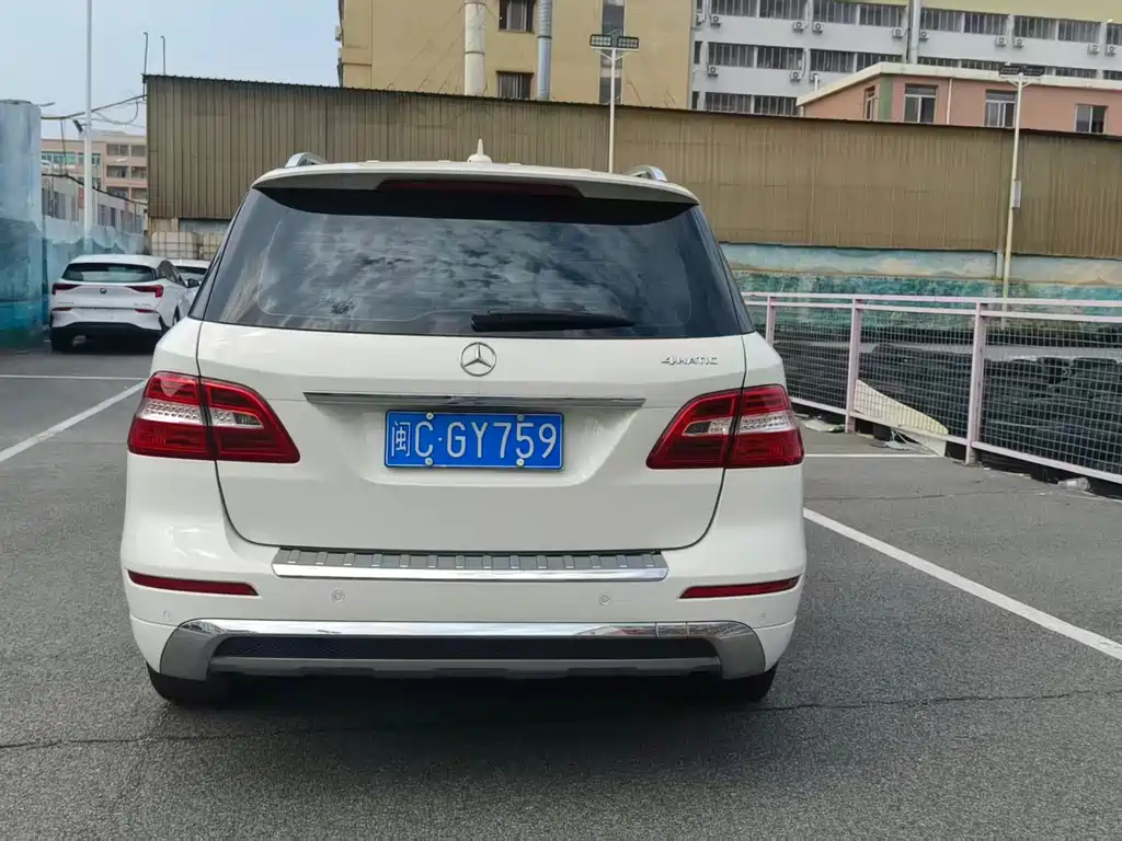 Mercedes-Benz M-Class — миниатюра 5