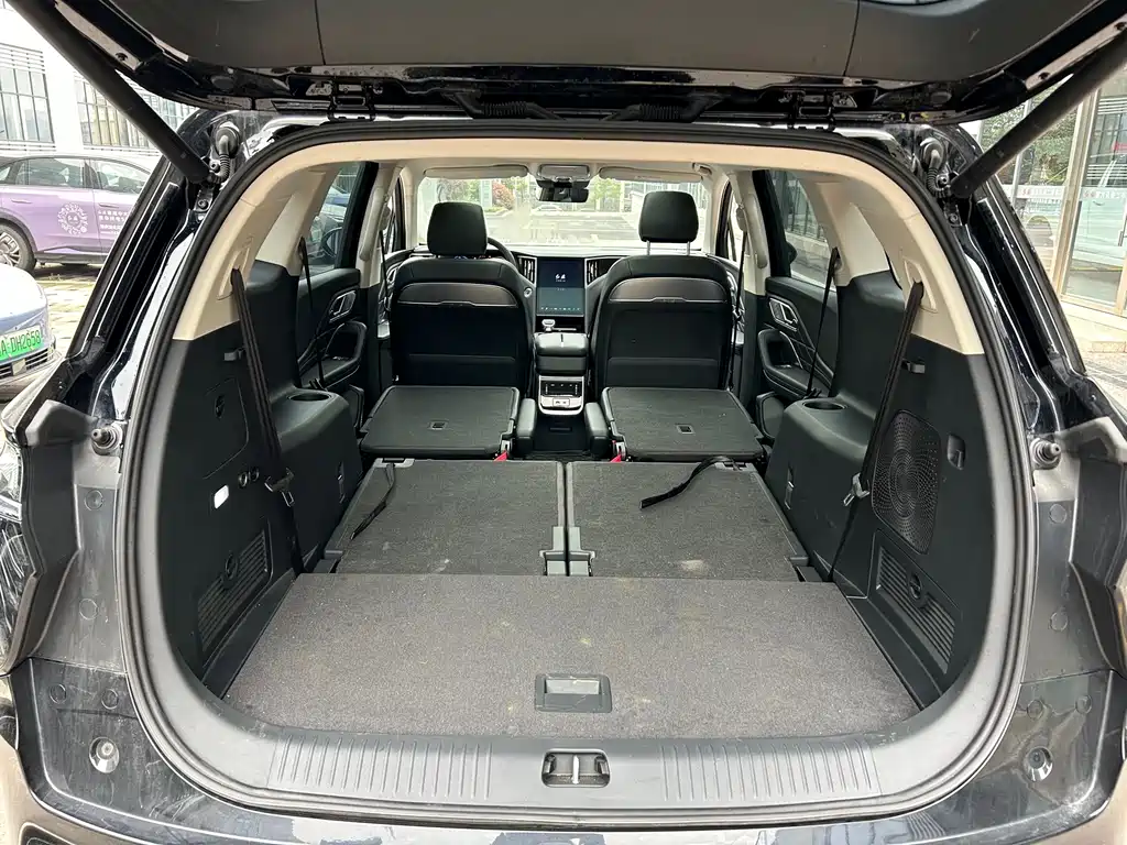 Hongqi Hongqi HS7 PHEV — миниатюра 11