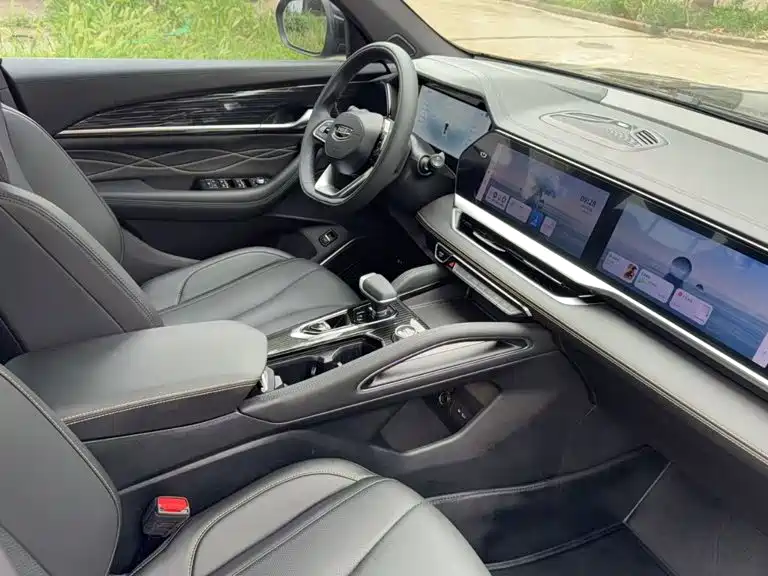 Geely Xingyue L — миниатюра 3