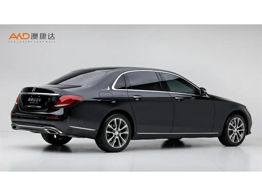 Mercedes-Benz E-Class — миниатюра 3