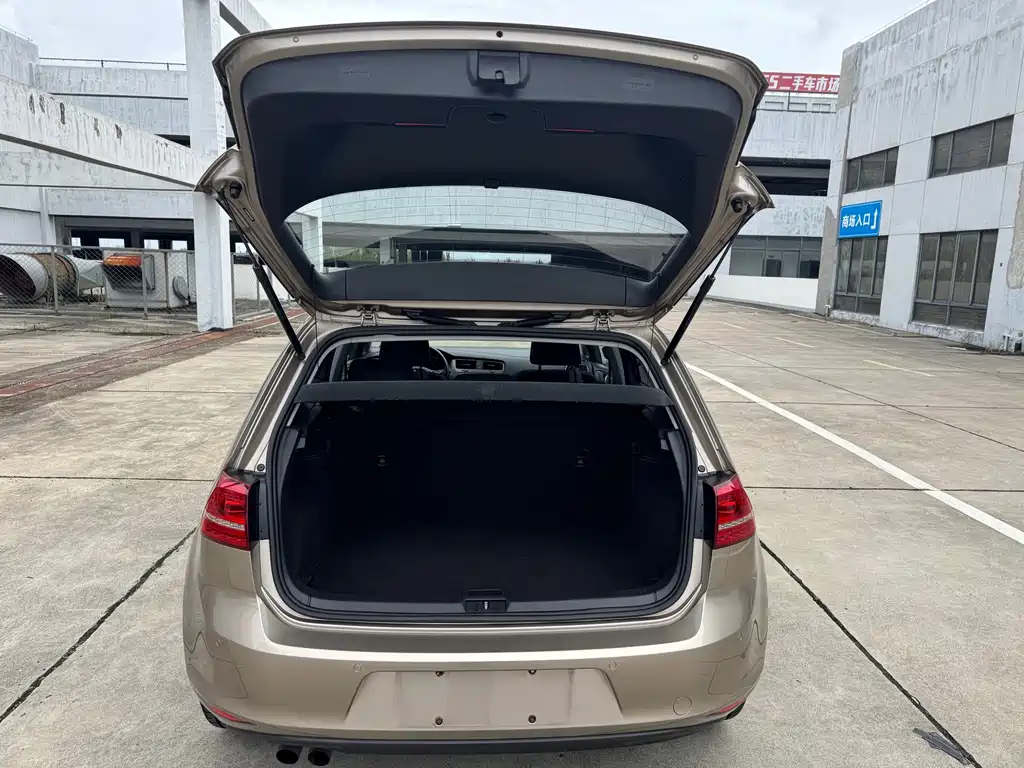Volkswagen Golf — миниатюра 17