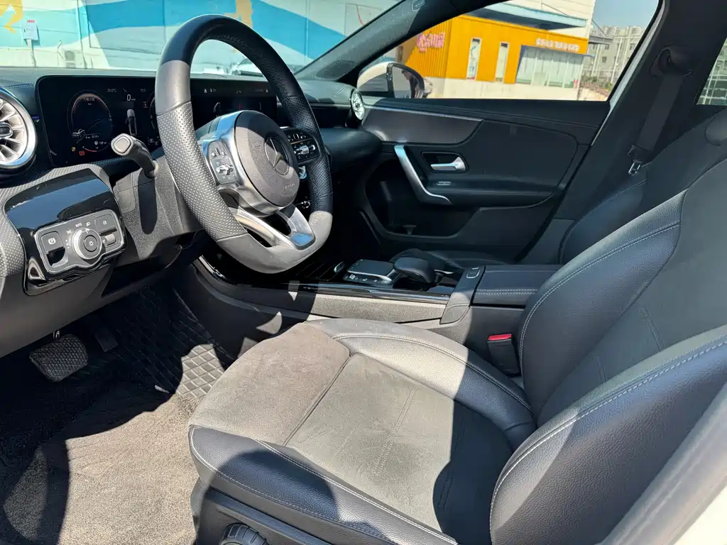 Mercedes-Benz A-Class — миниатюра 15