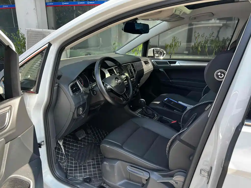 Volkswagen Golf Sportsvan — миниатюра 10