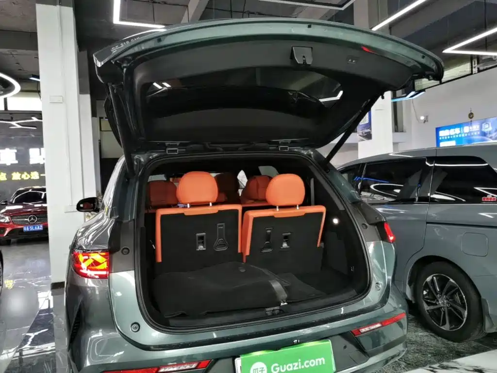 BYD Tang L — миниатюра 19