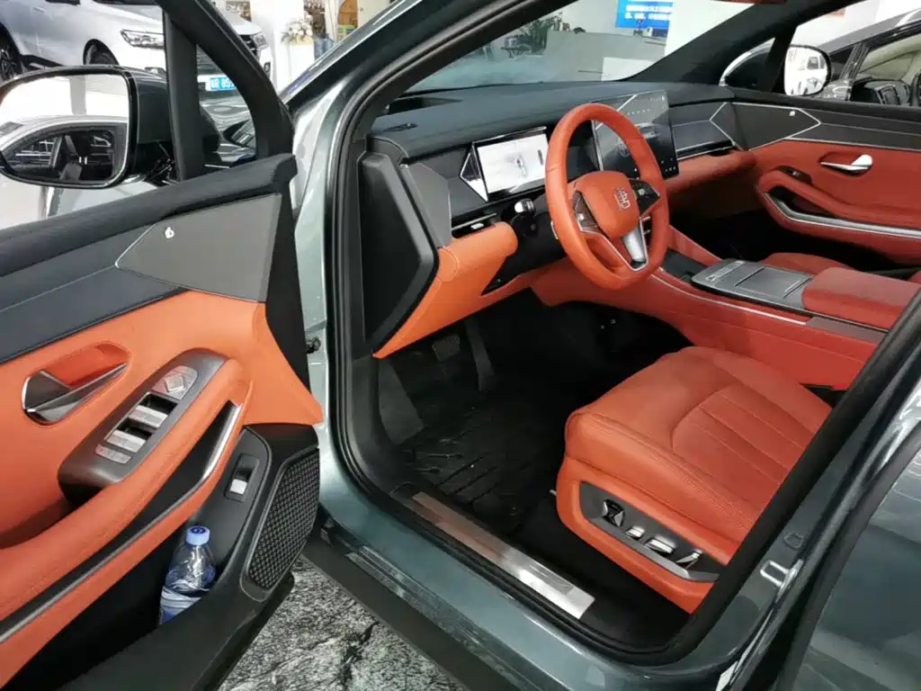BYD Tang L — миниатюра 16