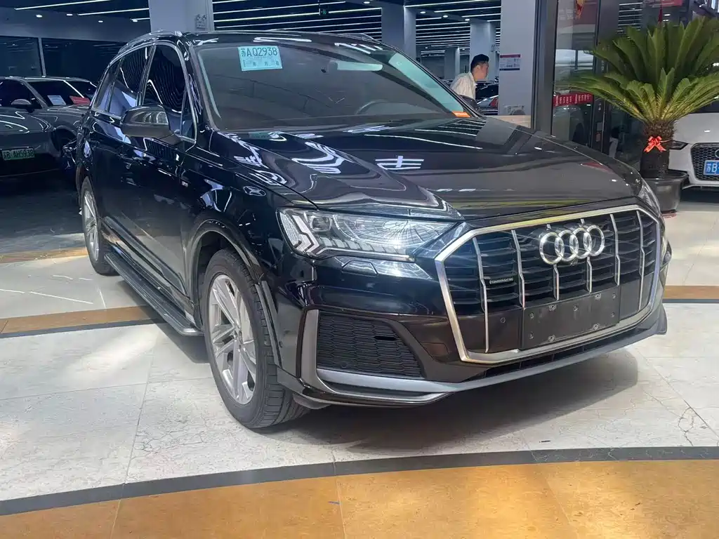 Audi Q7 — миниатюра 3