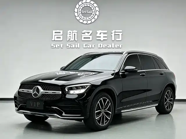 MERCEDES-BENZ GLC