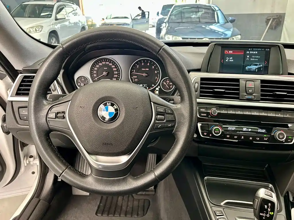 BMW 3 Series GT — миниатюра 13