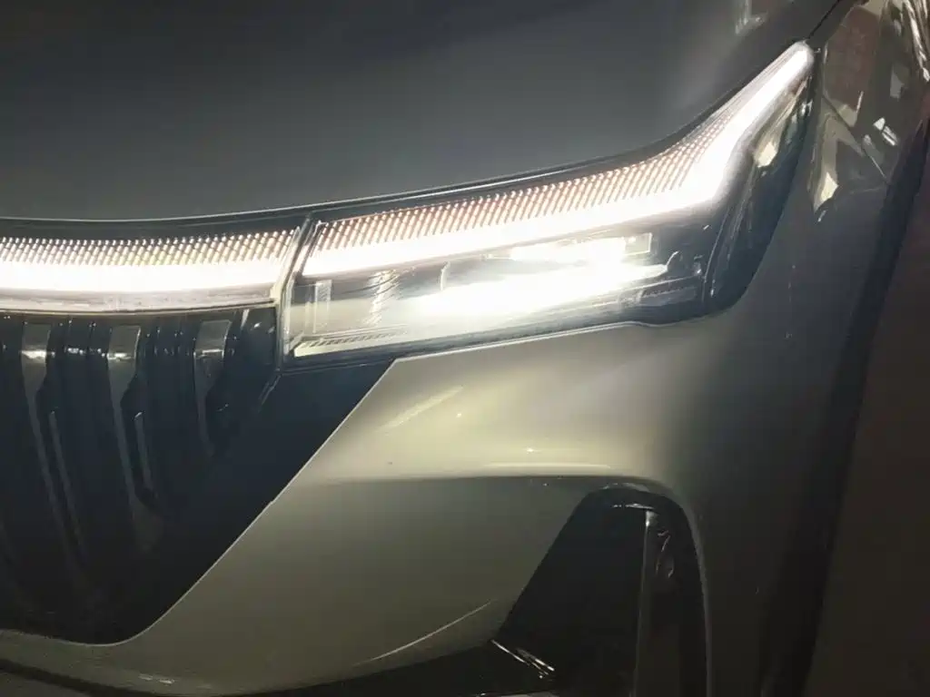 Geely Boyue L — миниатюра 24